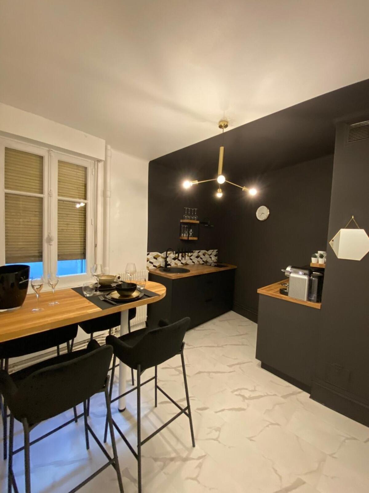 By Le Parvis Apartment Реймс Екстериор снимка