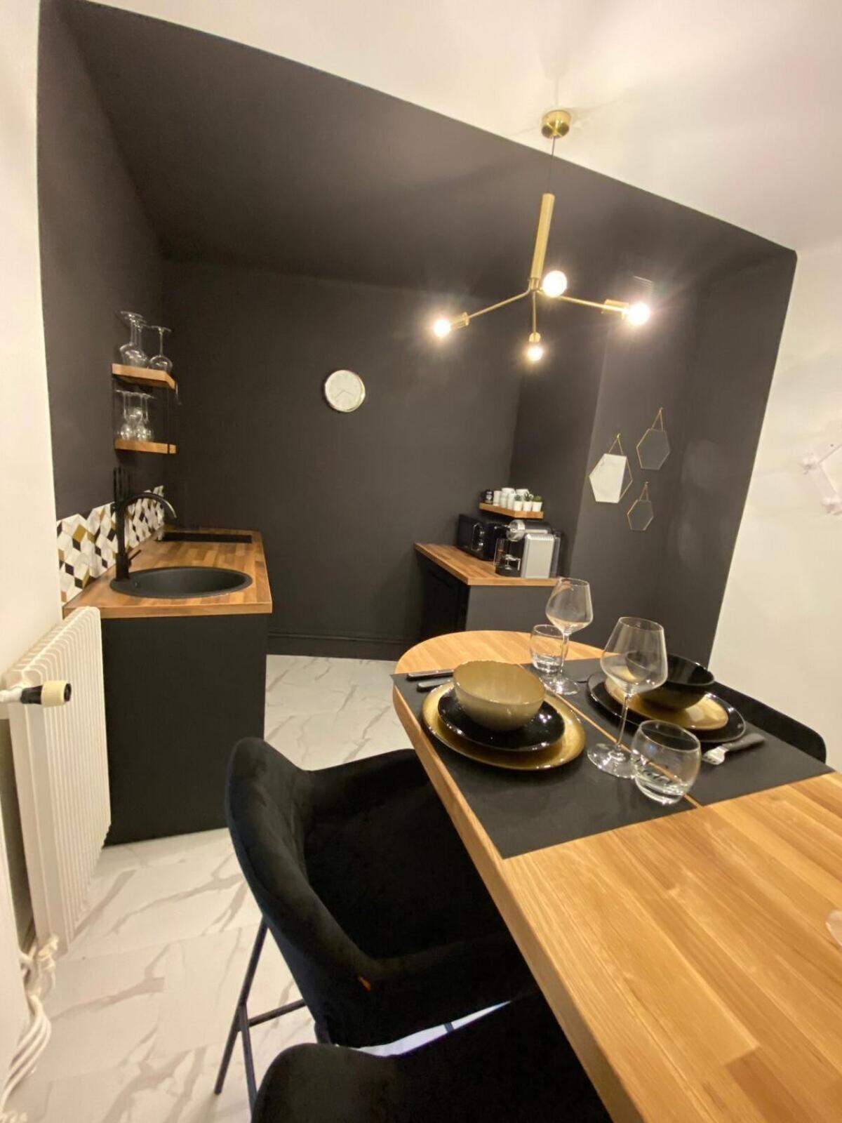 By Le Parvis Apartment Реймс Екстериор снимка