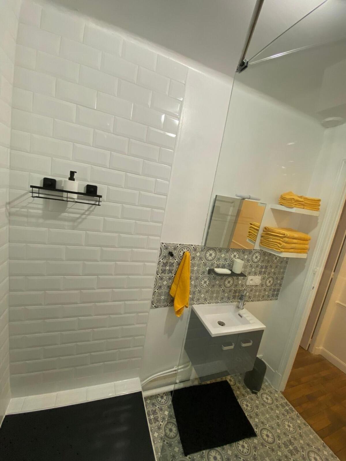 By Le Parvis Apartment Реймс Екстериор снимка